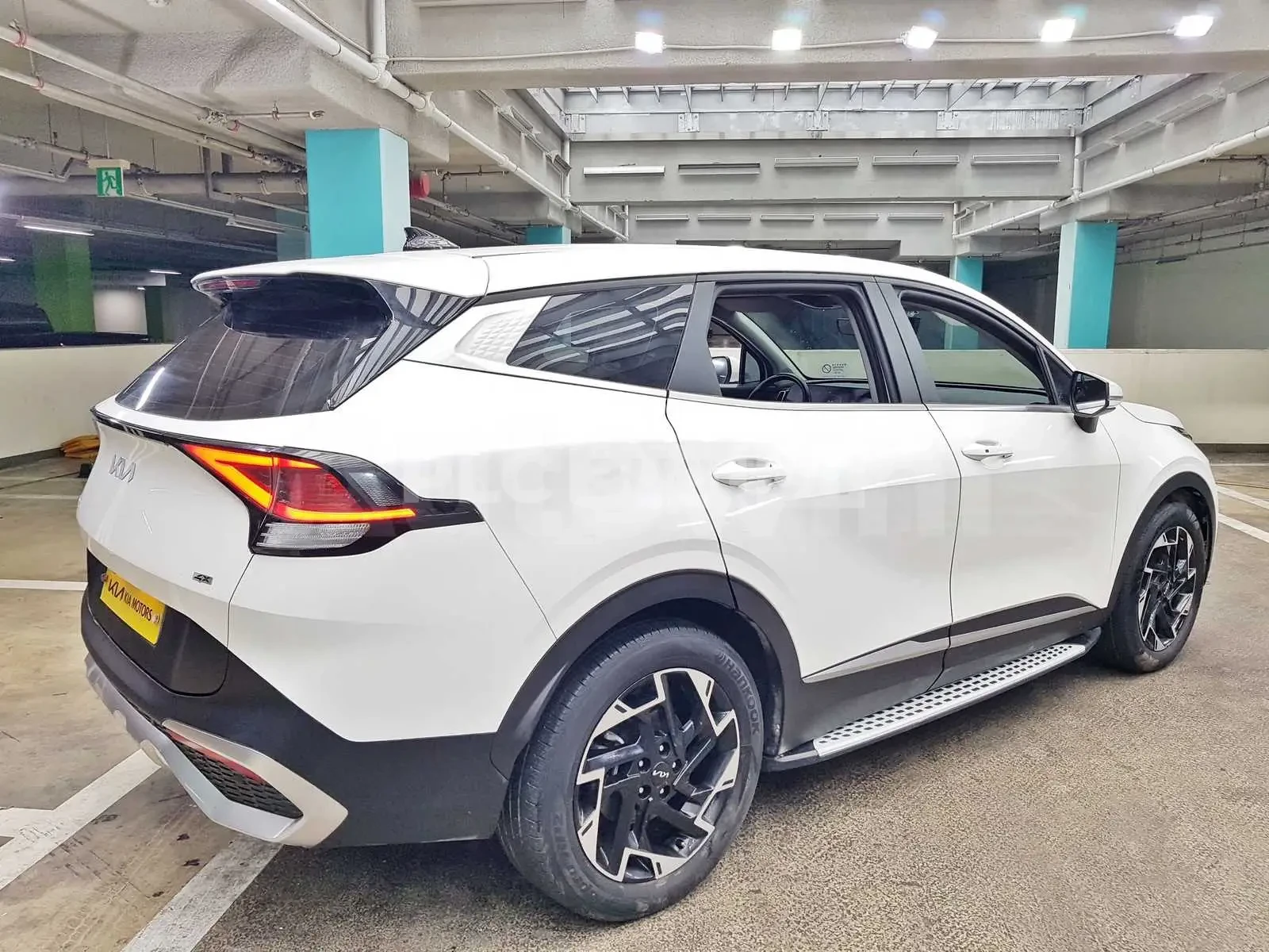 Kia Sportage 2.0 4X4| КАМЕРА| ПОДГРЕВ НА ВОЛАНА| ВКЛ.ТЕХНТЕСТ, снимка 2 - Автомобили и джипове - 54879181
