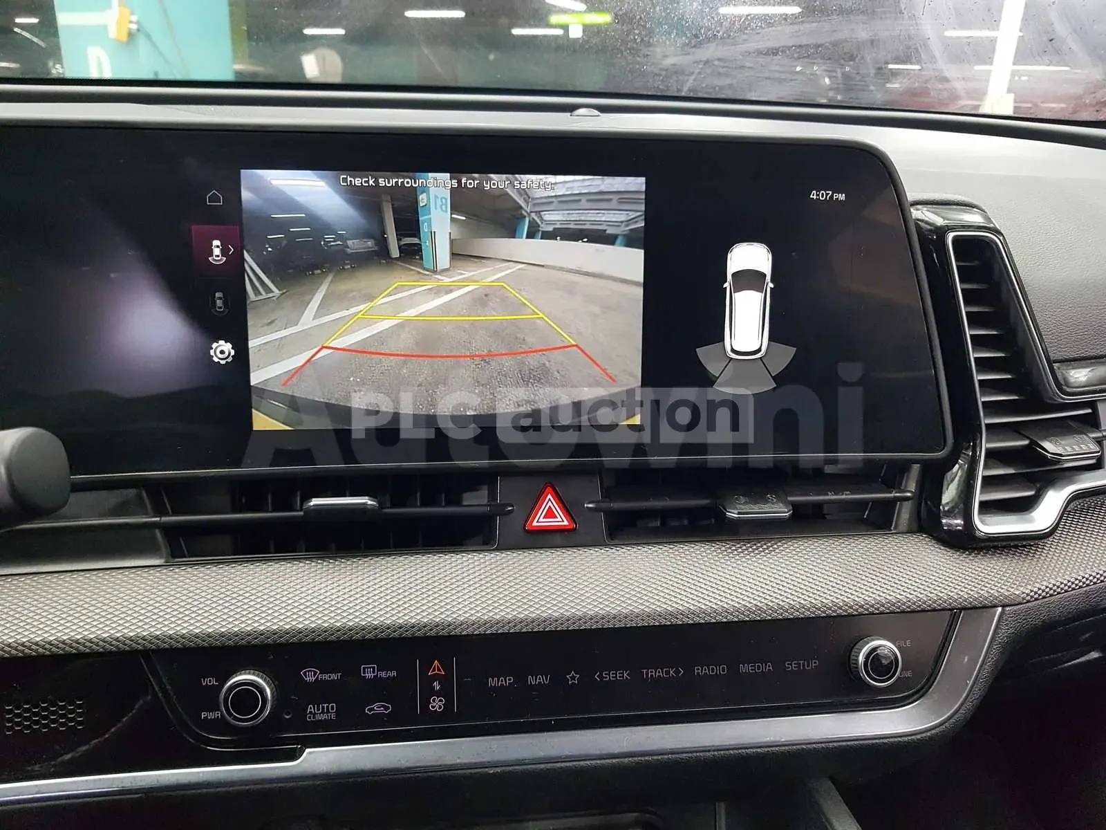 Kia Sportage 2.0 4X4| КАМЕРА| ПОДГРЕВ НА ВОЛАНА| ВКЛ.ТЕХНТЕСТ, снимка 8 - Автомобили и джипове - 54879181