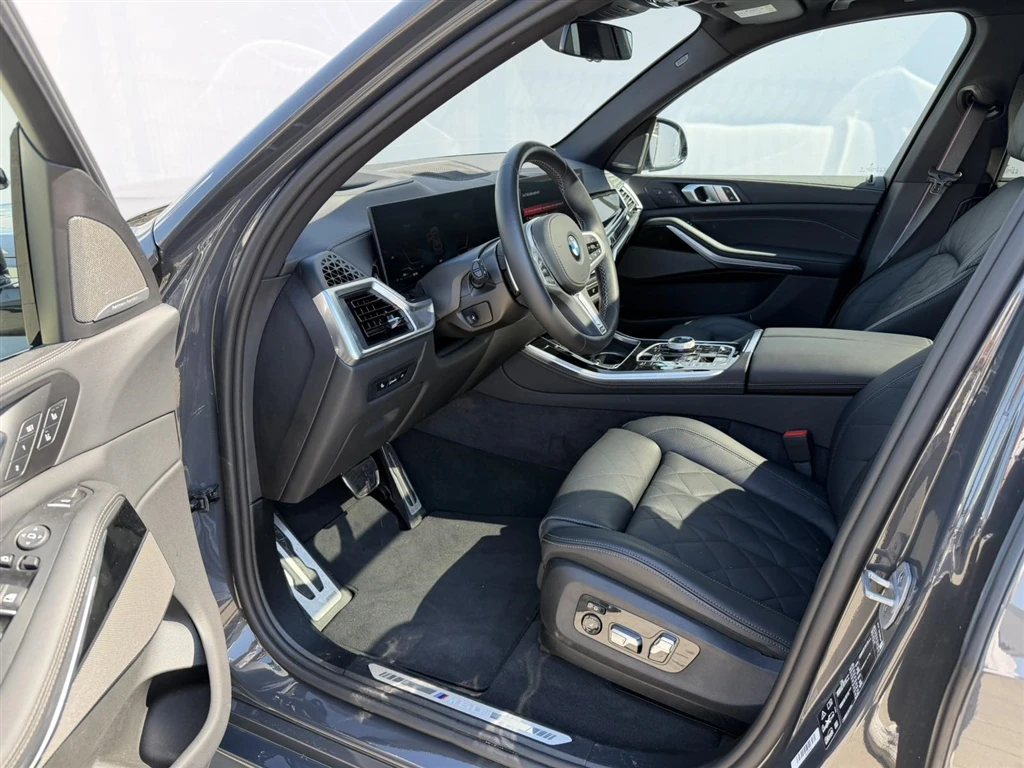 BMW X5 M60i xDrive, снимка 8 - Автомобили и джипове - 55275946