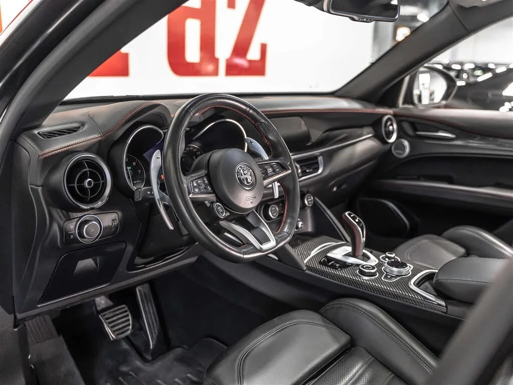 Alfa Romeo Stelvio Estrema AWD/PANOROOF/DRIVE-ASSISTS/PREMIUM | Mobile.bg � ����������� 5
