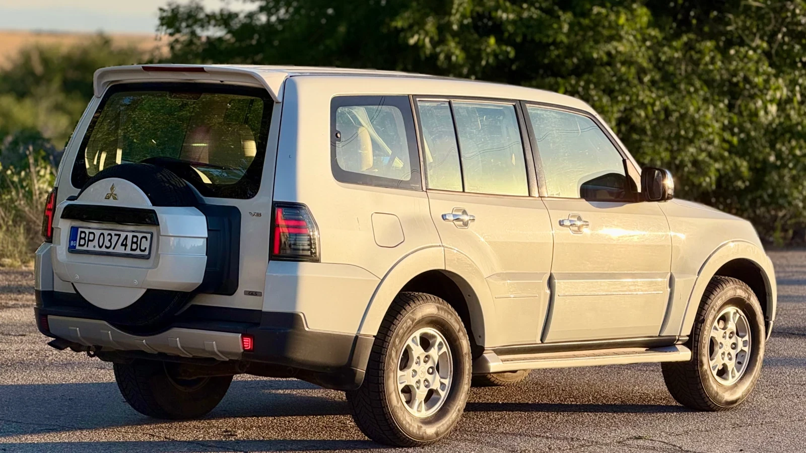 Mitsubishi Pajero 3.0 V6 Автомат, снимка 5 - Автомобили и джипове - 55579227