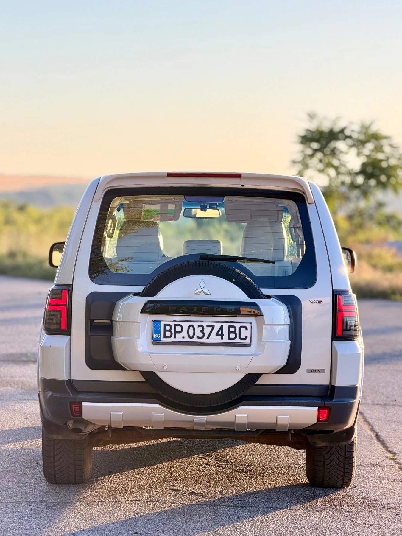 Mitsubishi Pajero 3.0 V6 Автомат, снимка 6 - Автомобили и джипове - 55579227