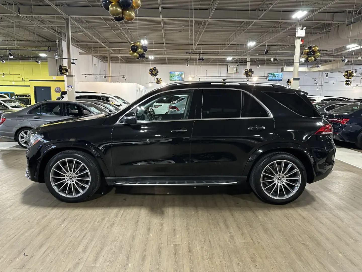 Mercedes-Benz GLE 350 PREMIUM PKG/ INTELLIGENT PKG/ BURMESTER/HUD/ ADAPT, снимка 4 - Автомобили и джипове - 56181250