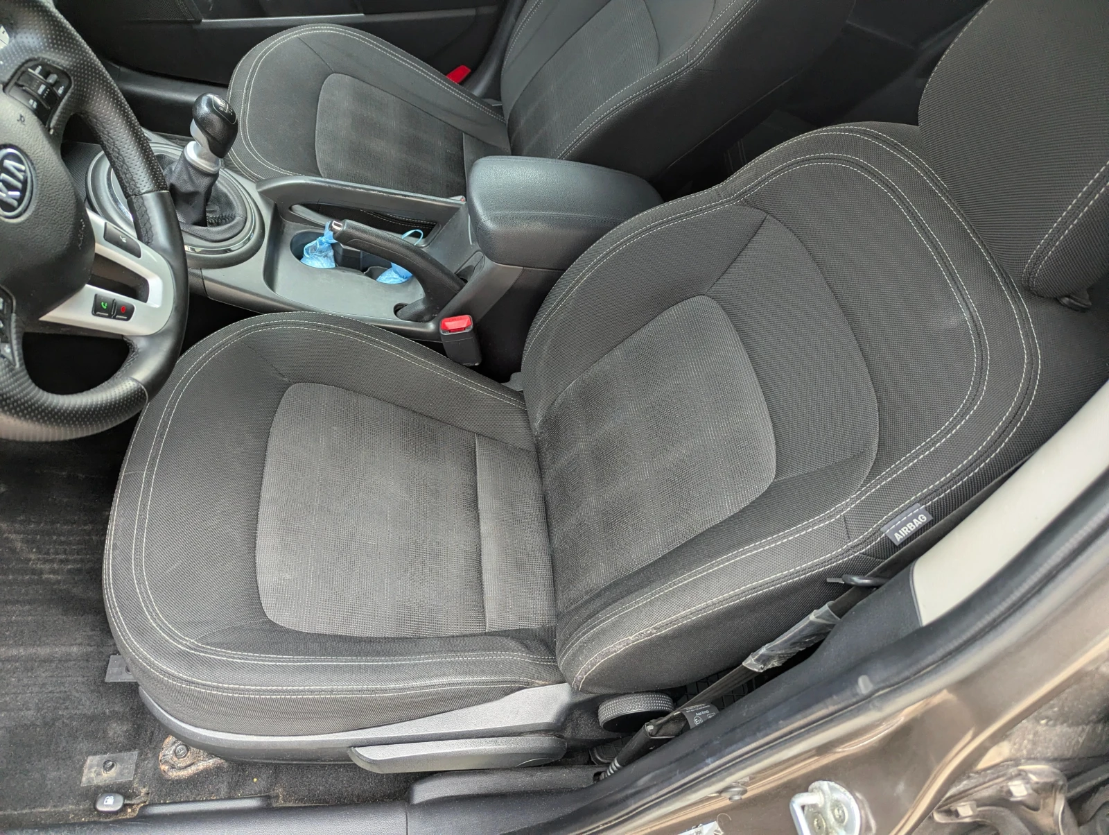 Kia Sportage 1.6, снимка 7 - Автомобили и джипове - 56237782