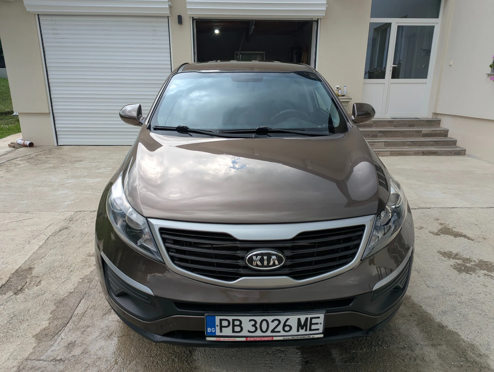 Kia Sportage 1.6, снимка 3 - Автомобили и джипове - 56237782