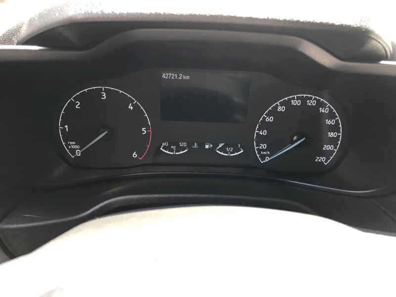 Ford Transit Connect, снимка 12 - Бусове и автобуси - 52119934