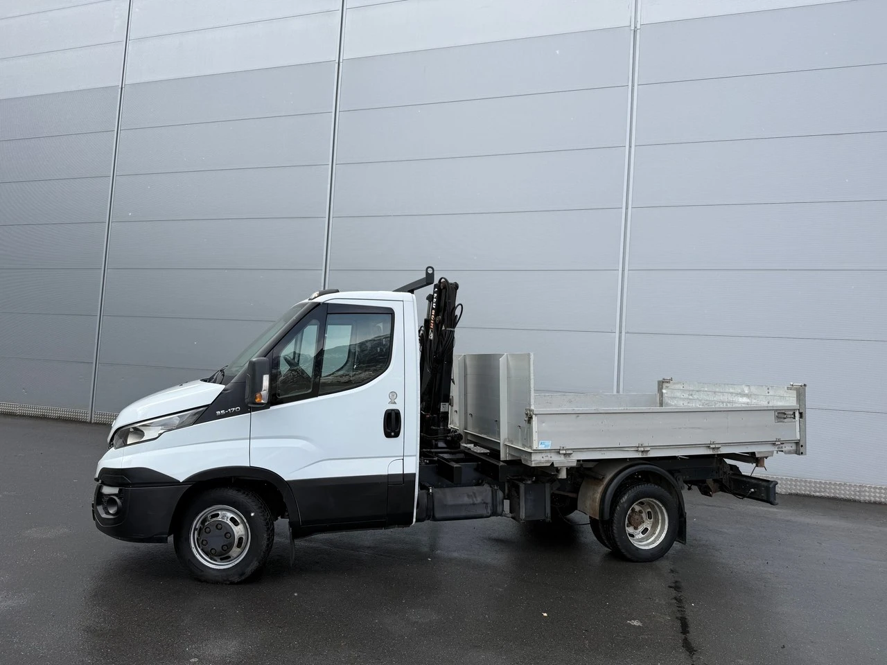 Iveco 35c17 до3, 5тСАМОСВАЛ с КРАН, HIAB-2500кг.6м ШВЕЙЦАРИЯ - изображение 9