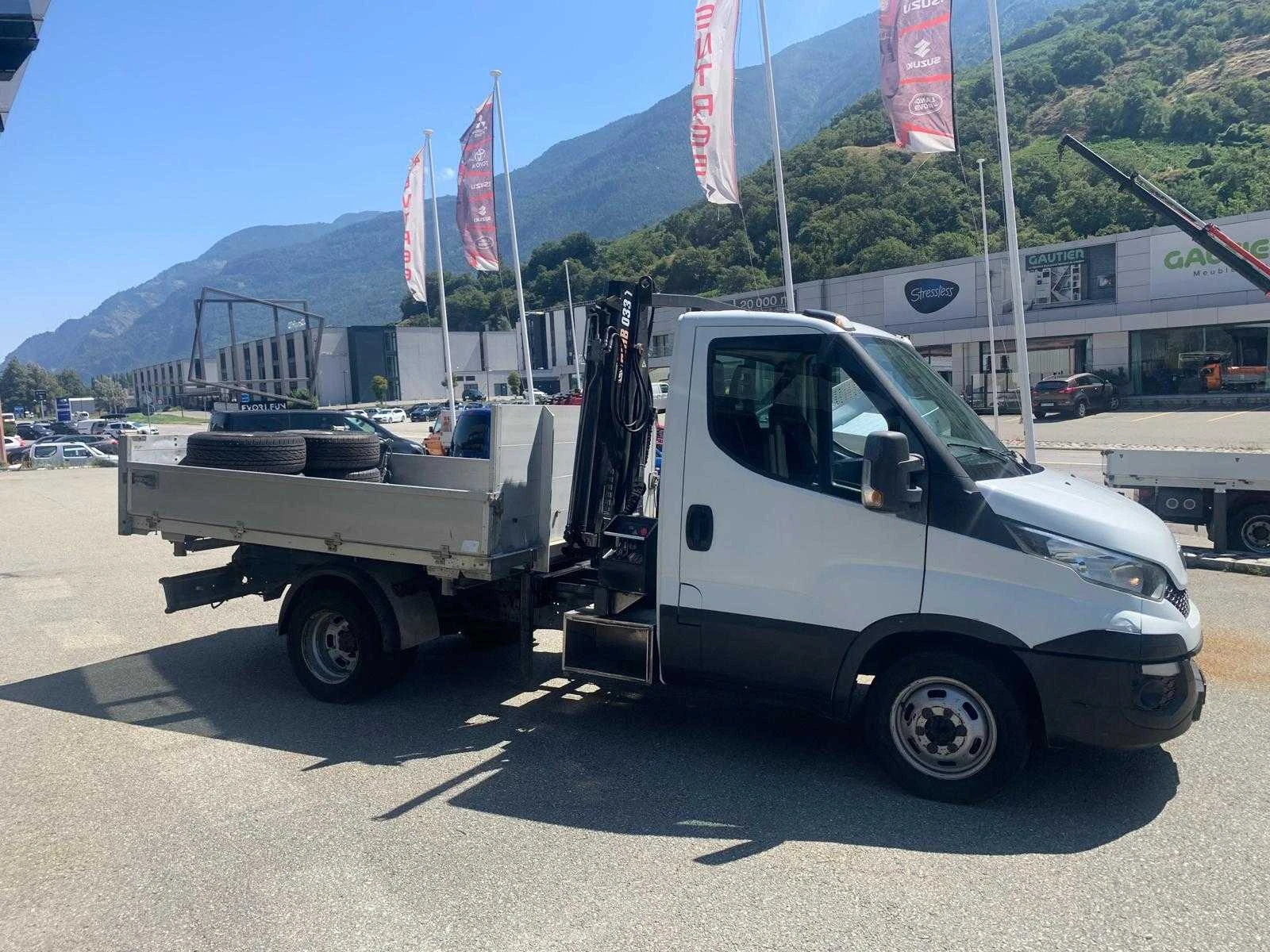 Iveco 35c17 до3, 5тСАМОСВАЛ с КРАН, HIAB-2500кг.6м ШВЕЙЦАРИЯ - изображение 4