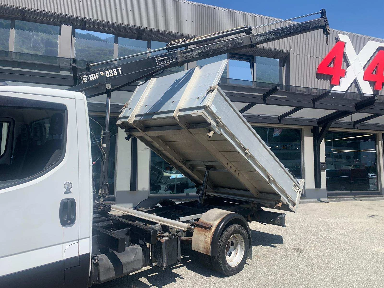 Iveco 35c17 до3, 5тСАМОСВАЛ с КРАН, HIAB-2500кг.6м ШВЕЙЦАРИЯ - изображение 2