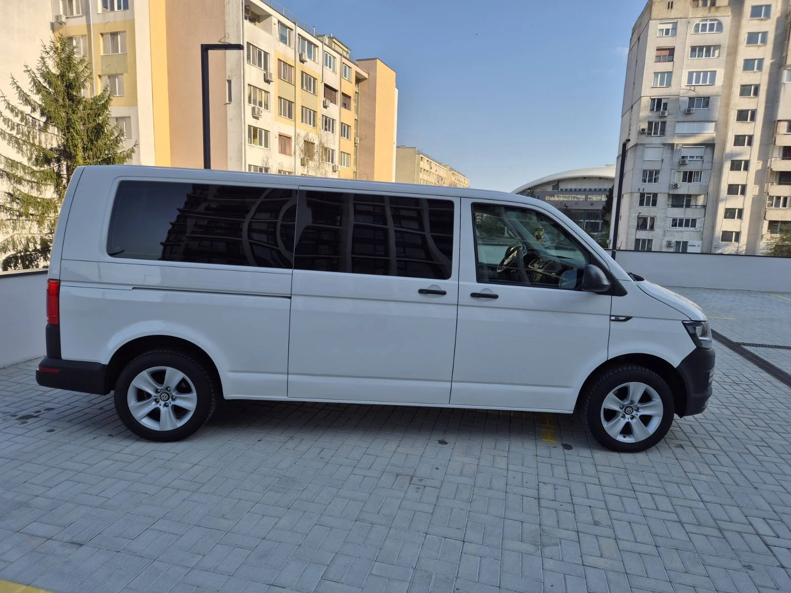 VW Transporter T6 8+ 1, снимка 6 - Бусове и автобуси - 54273946