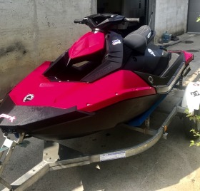      Bombardier Sea Doo Spark two up