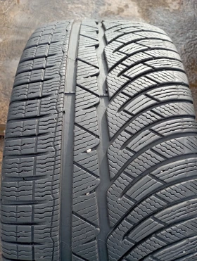 Гуми Зимни 255/40R19, снимка 1