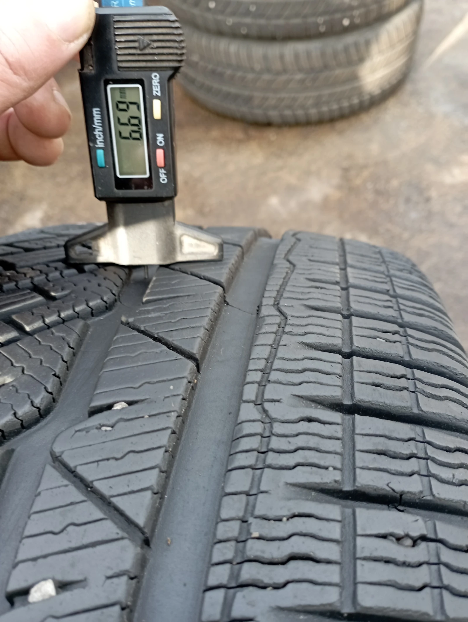  255/40R19 | Mobile.bg   3