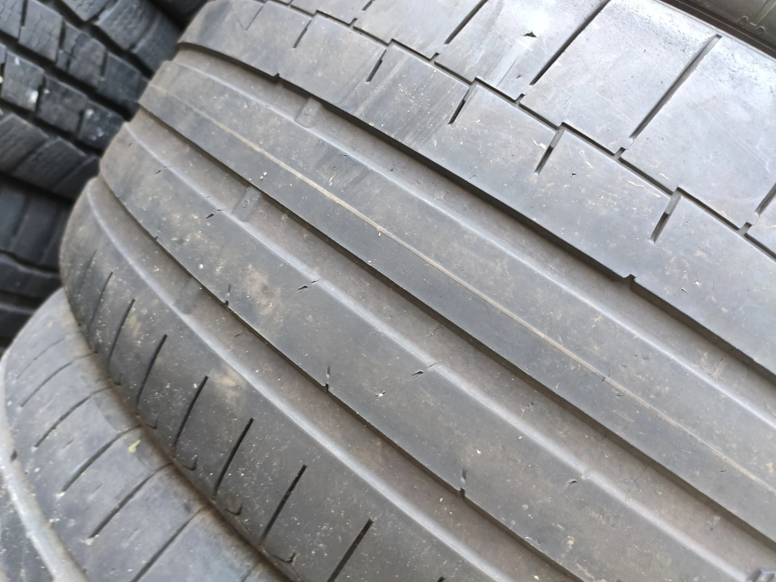 Гуми Летни 255/35R21