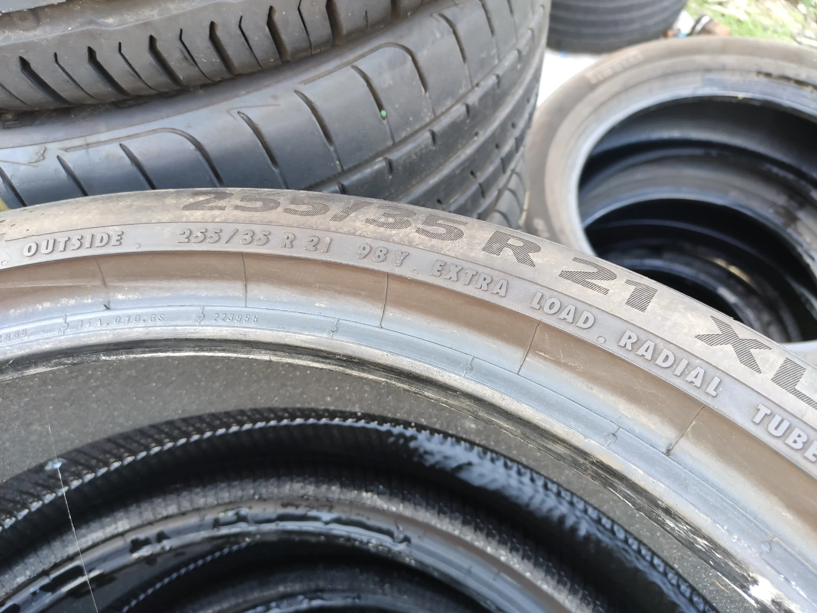 Гуми Летни 255/35R21, снимка 9 - Гуми и джанти - 55272524