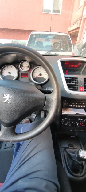 Peugeot 207 1.4 95к.с., снимка 5 - Автомобили и джипове - 45840576