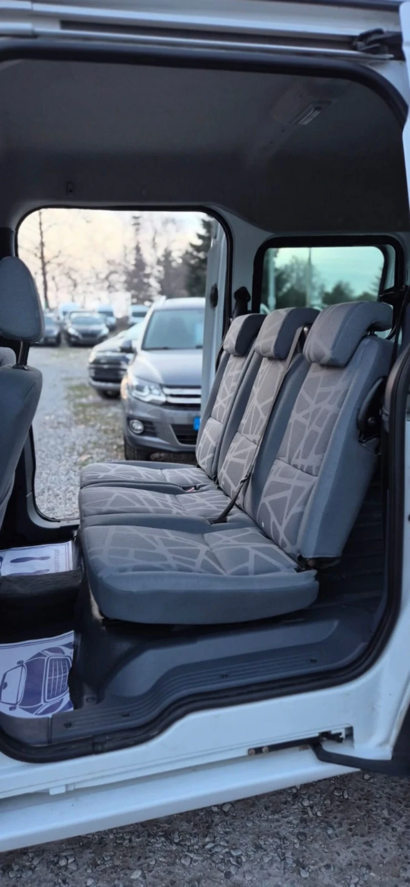 Ford Connect 1.8tdci+ Maxi, снимка 9 - Автомобили и джипове - 41335602