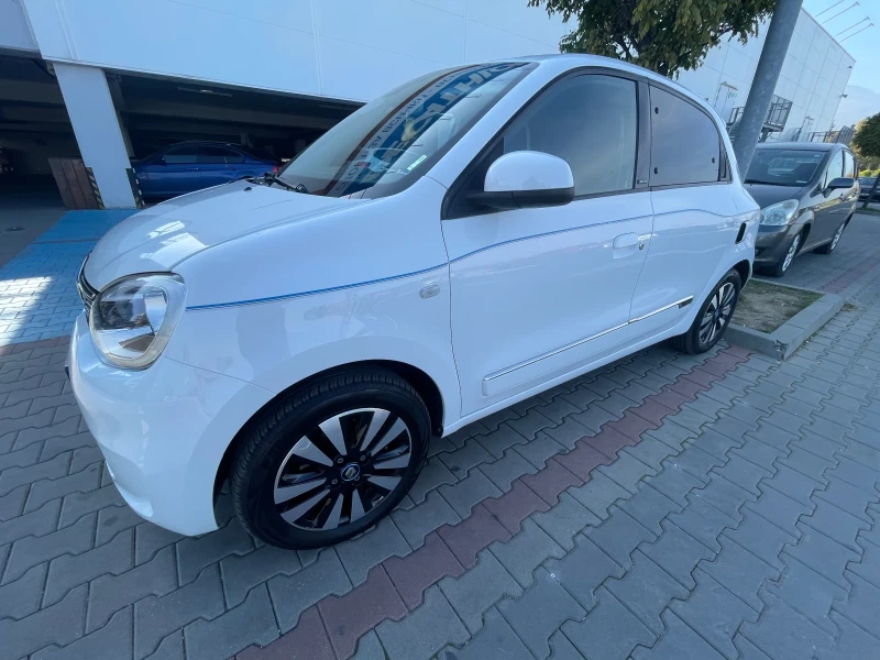 Renault Twingo Electric, снимка 4 - Автомобили и джипове - 47911346