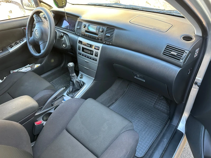 Toyota Corolla, снимка 3 - Автомобили и джипове - 48718349