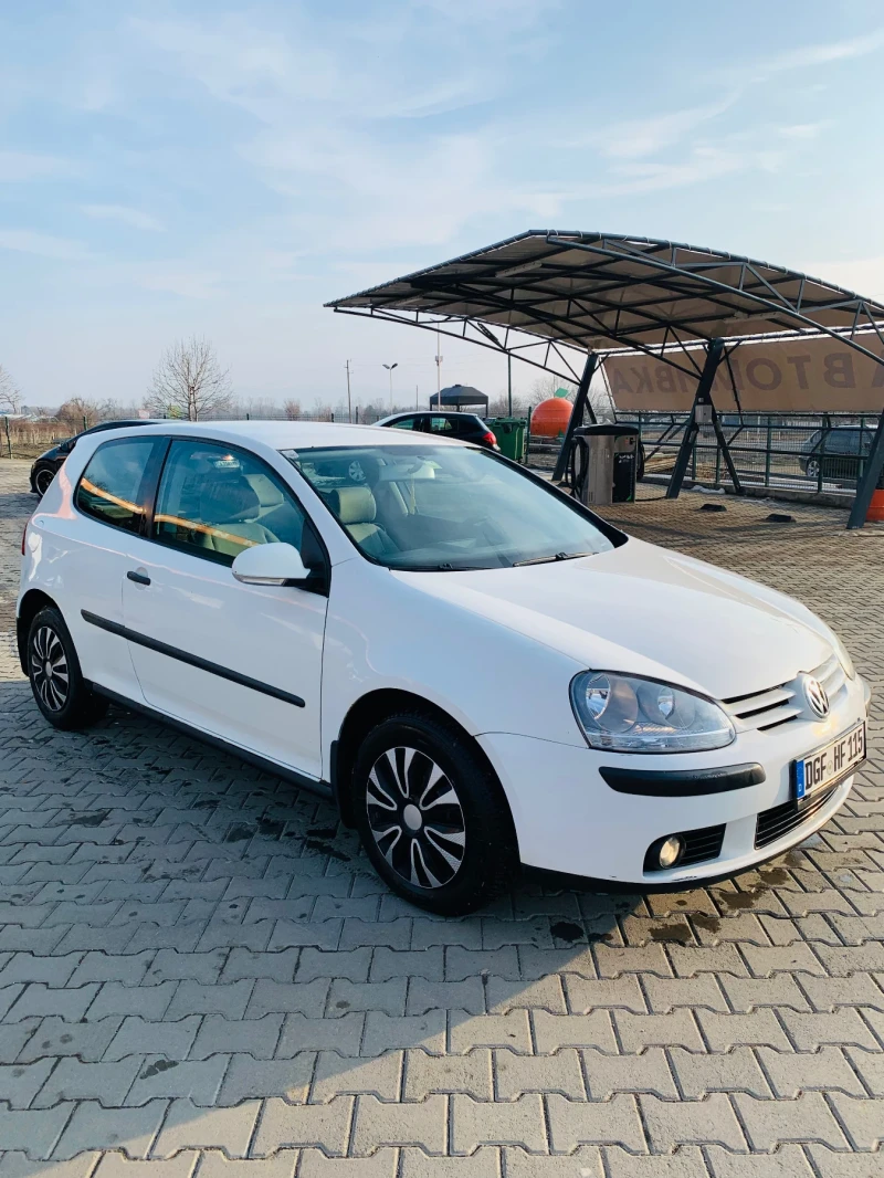 VW Golf 2.0 SDI, снимка 3 - Автомобили и джипове - 49291290