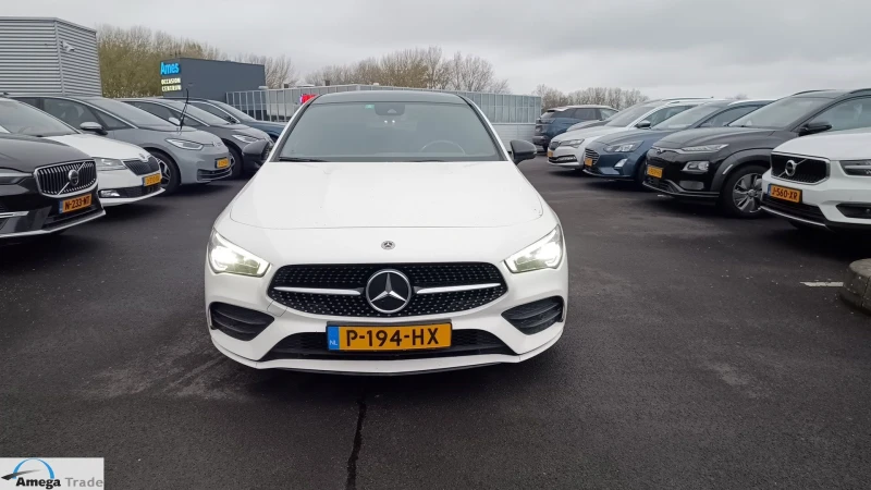 Mercedes-Benz CLA 200 200D * AMG * SPORT * KEYLESS-GO * DISTRONIC * , снимка 5 - Автомобили и джипове - 52696293
