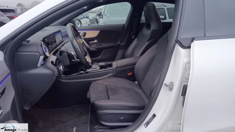 Mercedes-Benz CLA 200 200D * AMG * SPORT * KEYLESS-GO * DISTRONIC * , снимка 7 - Автомобили и джипове - 52696293