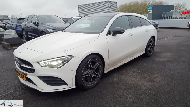 Mercedes-Benz CLA 200 200D * AMG * SPORT * KEYLESS-GO * DISTRONIC * , снимка 2 - Автомобили и джипове - 52696293