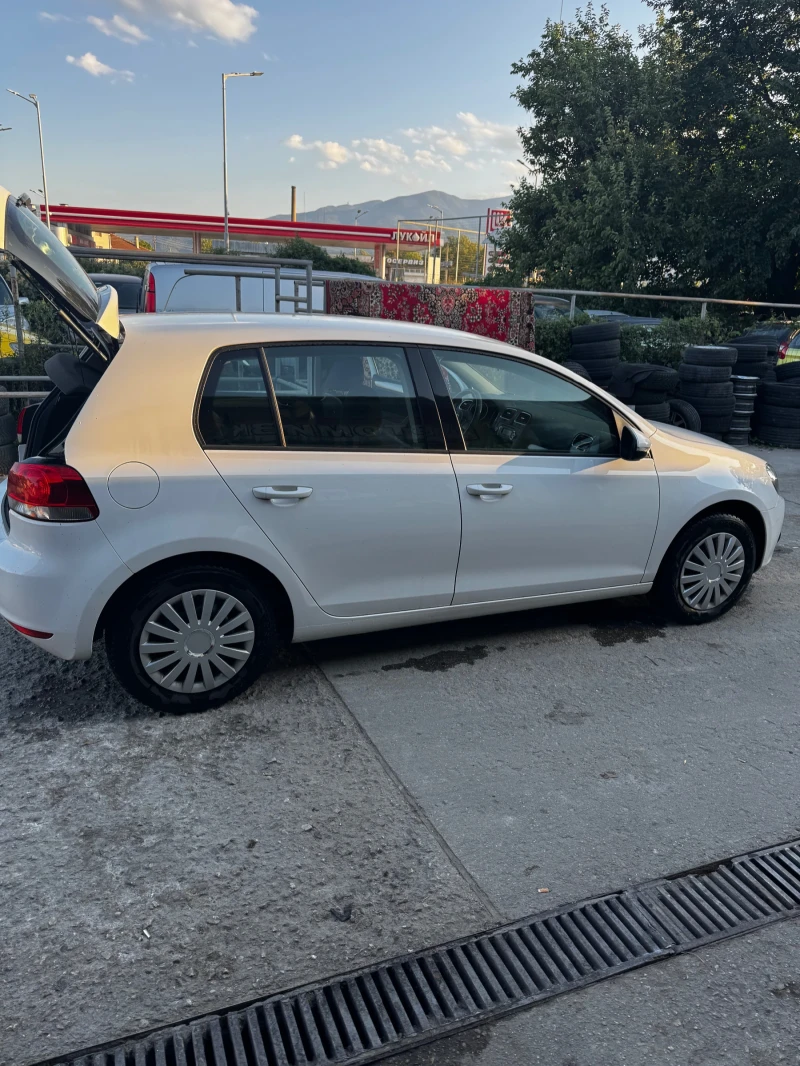 VW Golf 1.4TSI, снимка 11 - Автомобили и джипове - 52861199