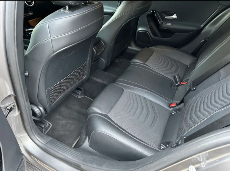 Mercedes-Benz A 180 Limousine/Navi/Camera/Сервизна история, снимка 14 - Автомобили и джипове - 52998150