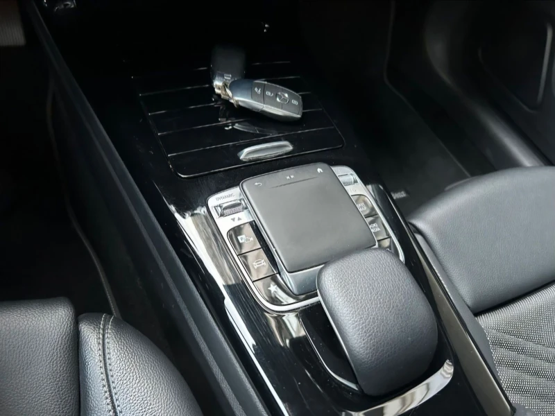 Mercedes-Benz A 180 Limousine/Navi/Camera/Сервизна история, снимка 15 - Автомобили и джипове - 52998150