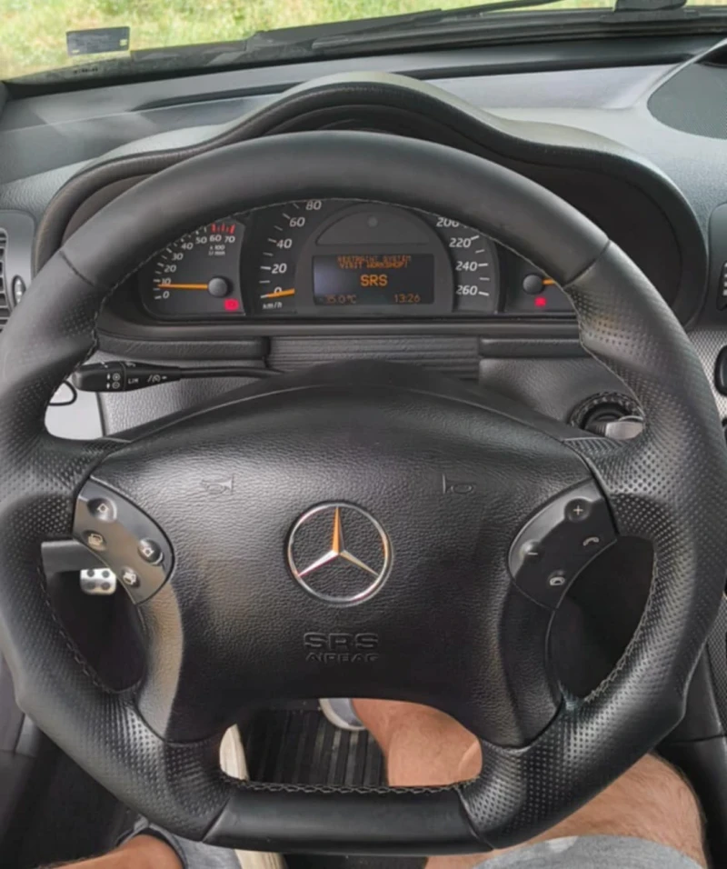 Mercedes-Benz C 320, снимка 4 - Автомобили и джипове - 53232818