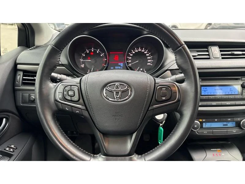 Toyota Avensis 1.6P M/T FWD COMFORT, снимка 13 - Автомобили и джипове - 53615314