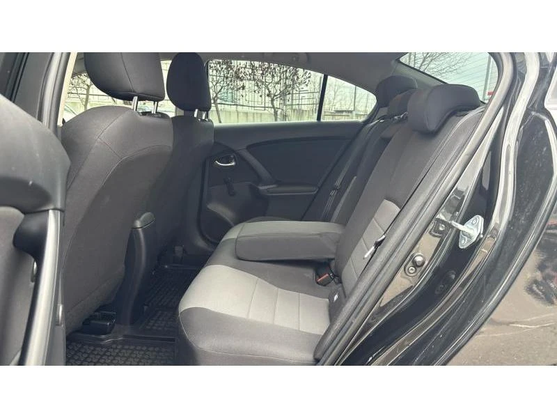 Toyota Avensis 1.6P M/T FWD COMFORT, снимка 11 - Автомобили и джипове - 53615314