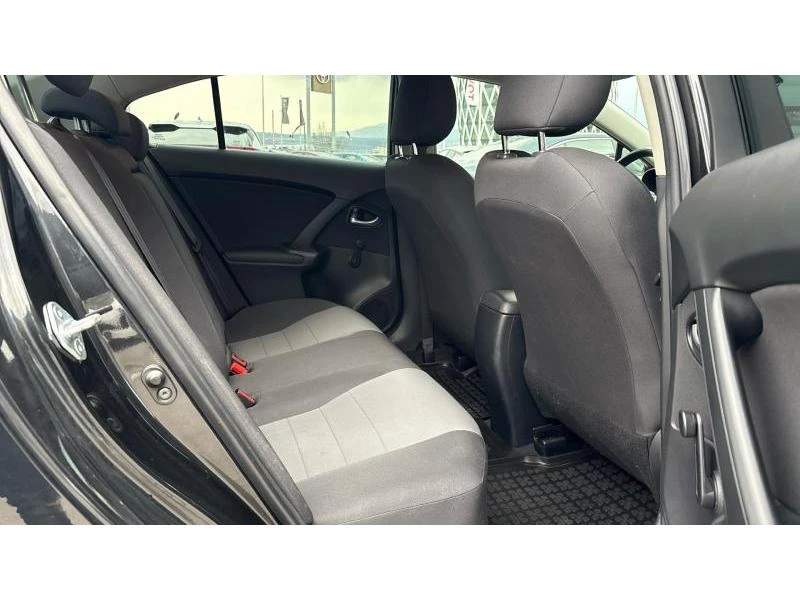 Toyota Avensis 1.6P M/T FWD COMFORT, снимка 7 - Автомобили и джипове - 53615314