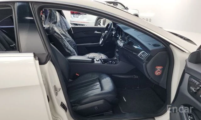 Mercedes-Benz CLS 250 | ЗАДНА КАМЕРА | ШИБЕДАХ | KEYLESS | , снимка 9 - Автомобили и джипове - 53969537