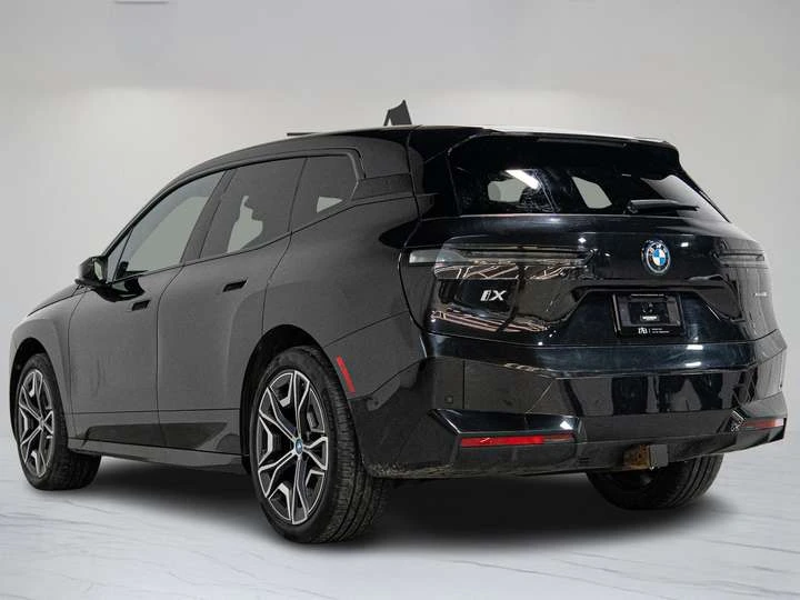 BMW iX XDRIVE 50 | PREMIUM ESSENTIAL PKG | SPORT PKG, снимка 4 - Автомобили и джипове - 54124730