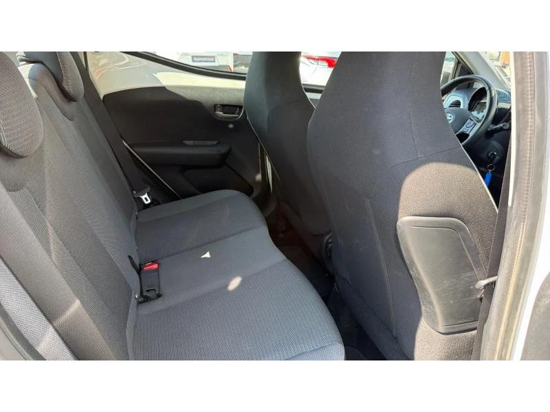 Toyota Aygo 1.0P MMT X-CONNECT, снимка 7 - Автомобили и джипове - 55347762