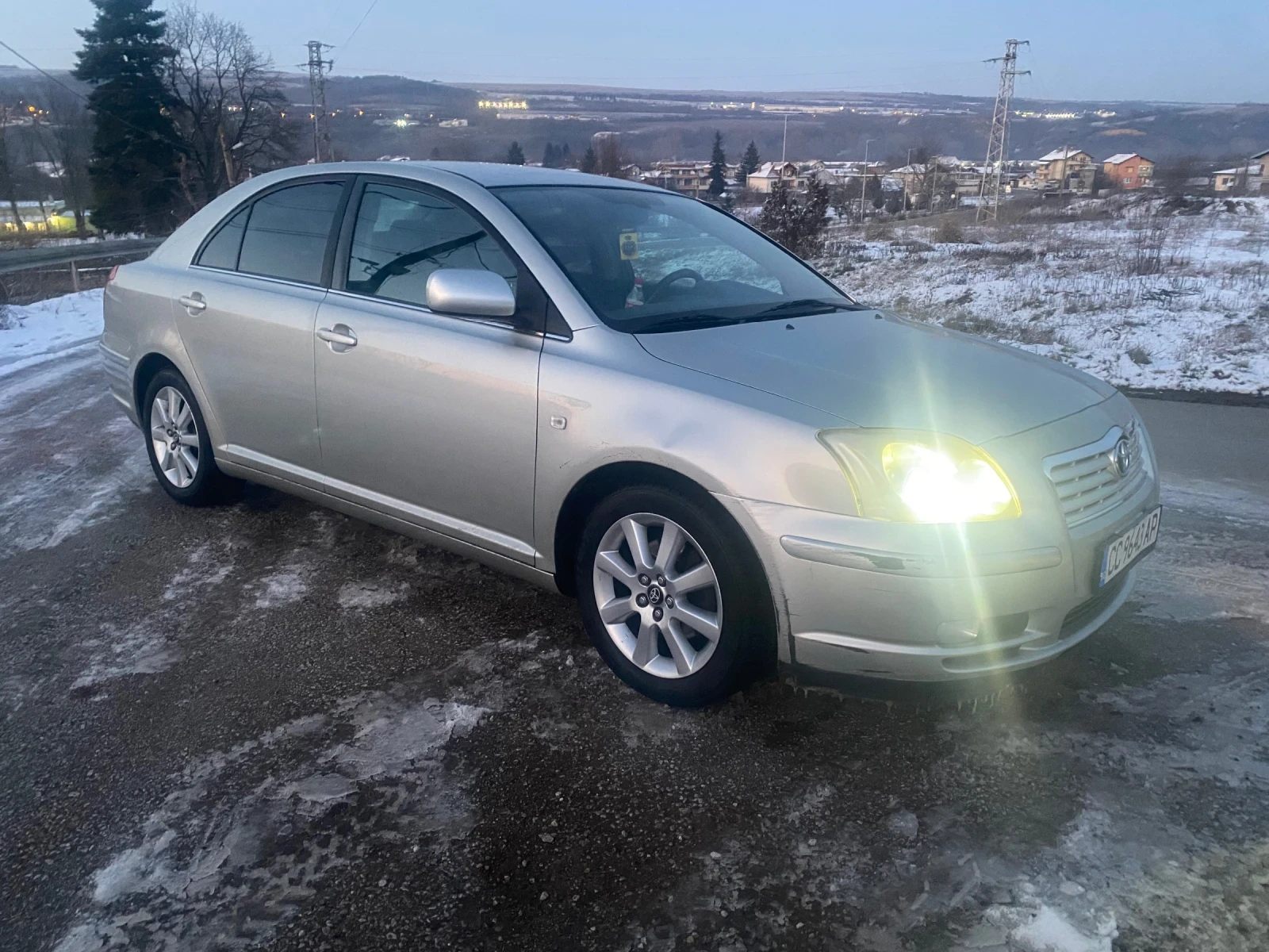 Toyota Avensis 1.8 i, снимка 1