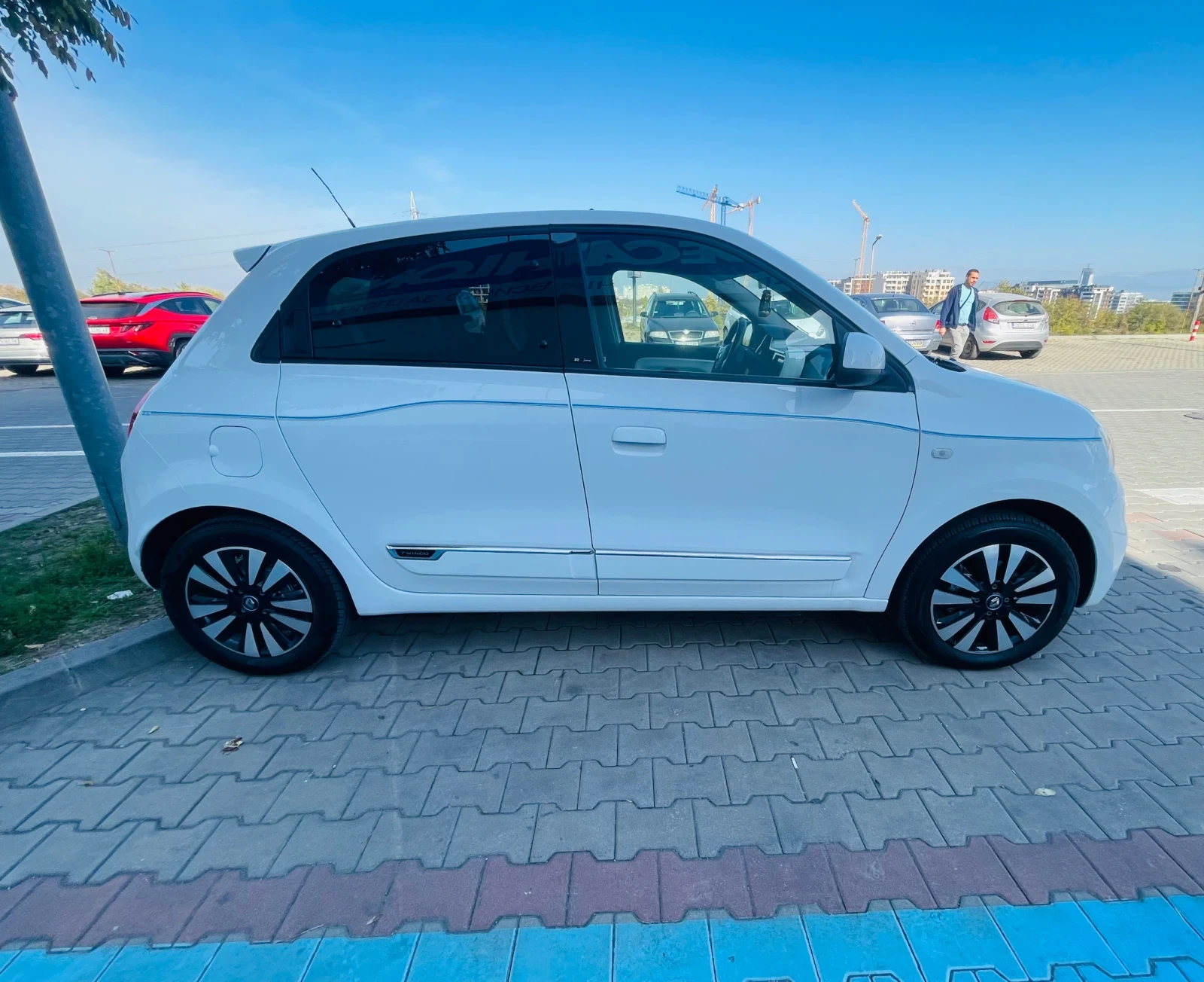 Renault Twingo Electric - изображение 3