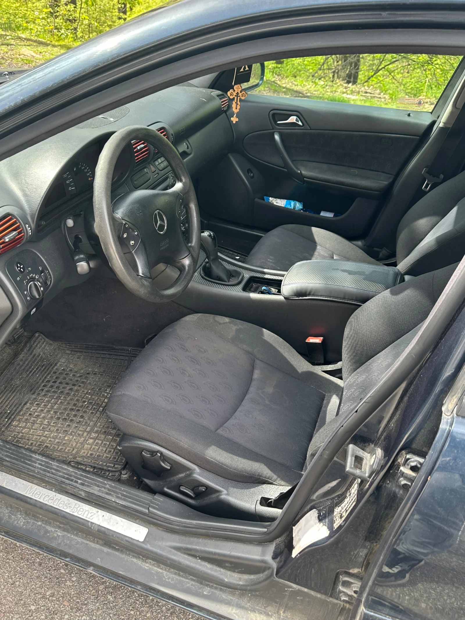Mercedes-Benz C 200  - изображение 7