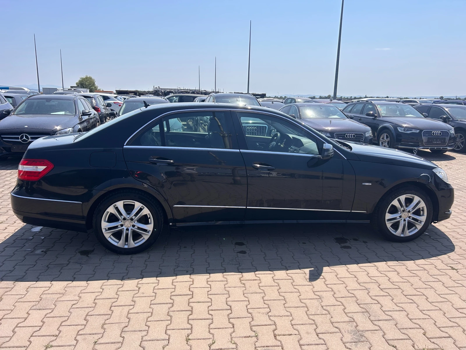 Mercedes-Benz E 200 CGI AVTOMAT/NAVI EURO 5 - изображение 5