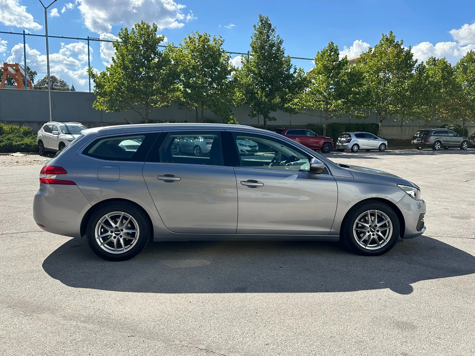 Peugeot 308 1.6d 99 к.с./face - изображение 5