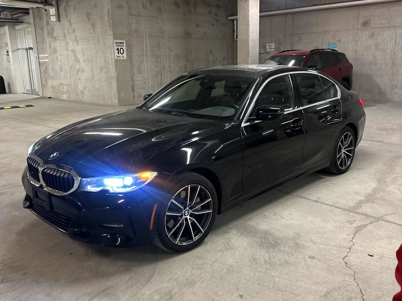 BMW 330 *  *    *   *  | Mobile.bg   1