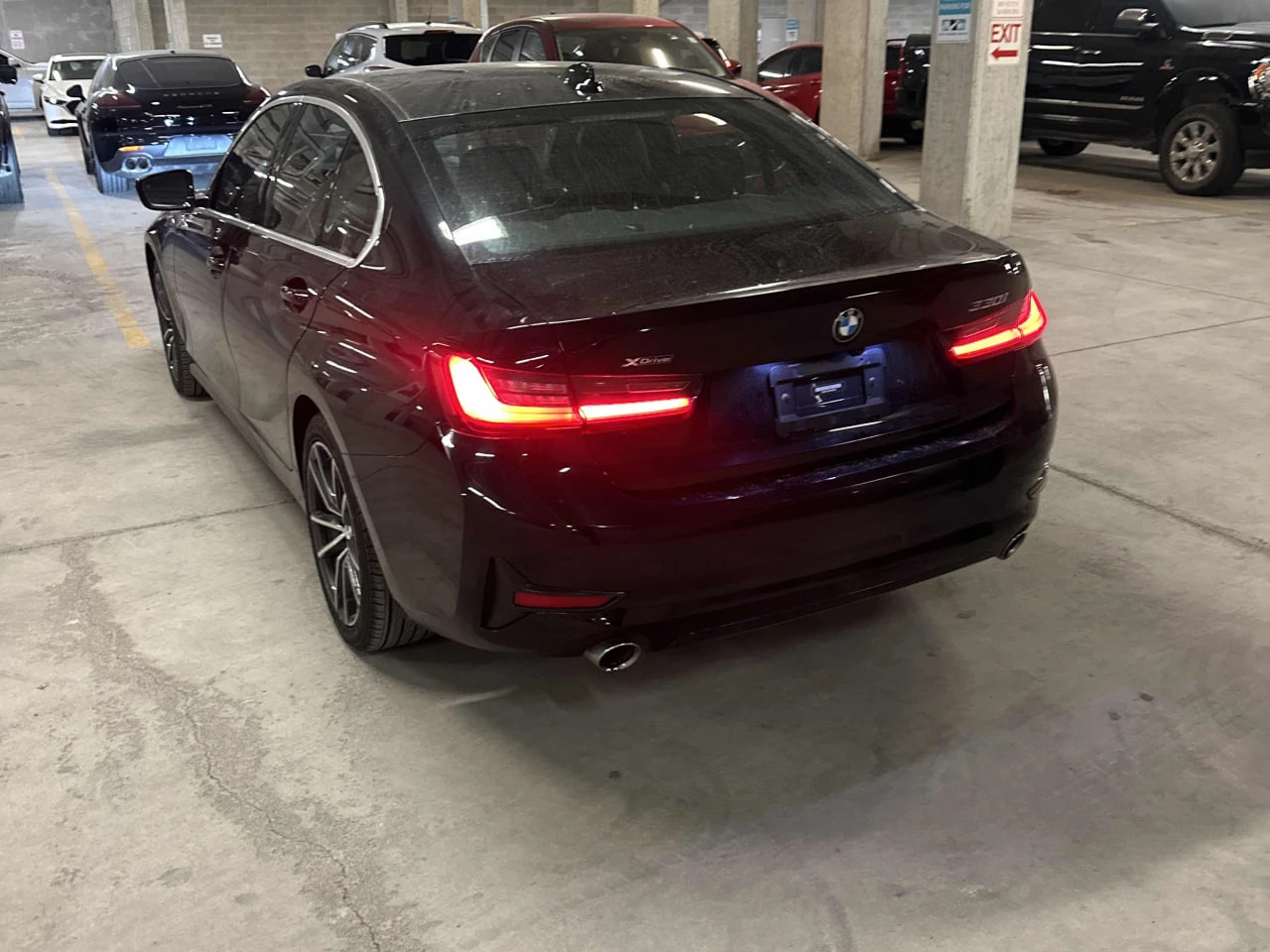 BMW 330 * АВТО КРЕДИТ* ЦЕНА ДО БГ * Сервизна история *  - изображение 6