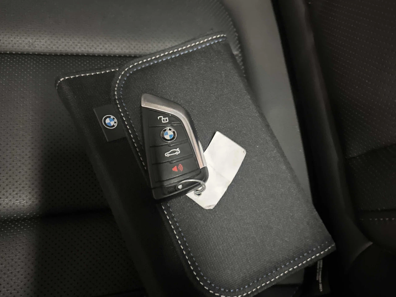 BMW 330 *  *    *   *  | Mobile.bg   16