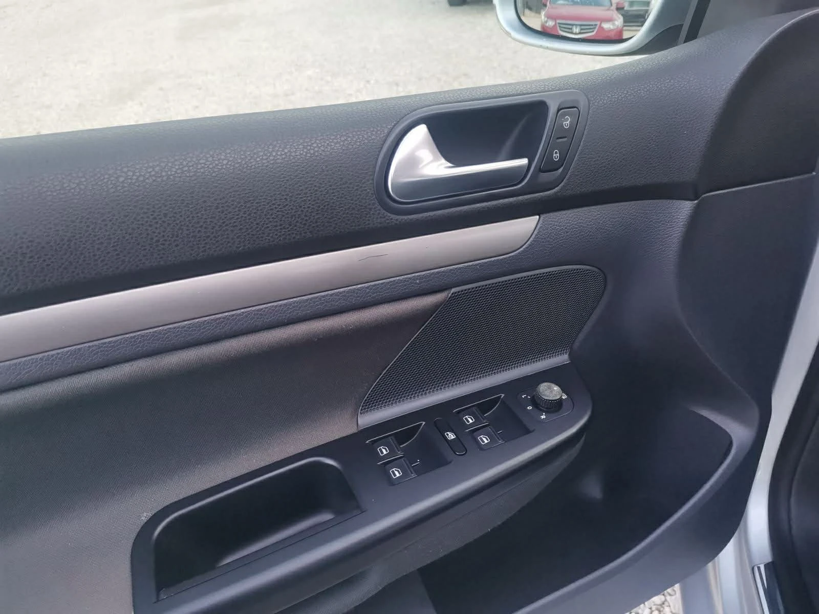 VW Golf 1.9 TDI 105 K.C | Mobile.bg � ����������� 11