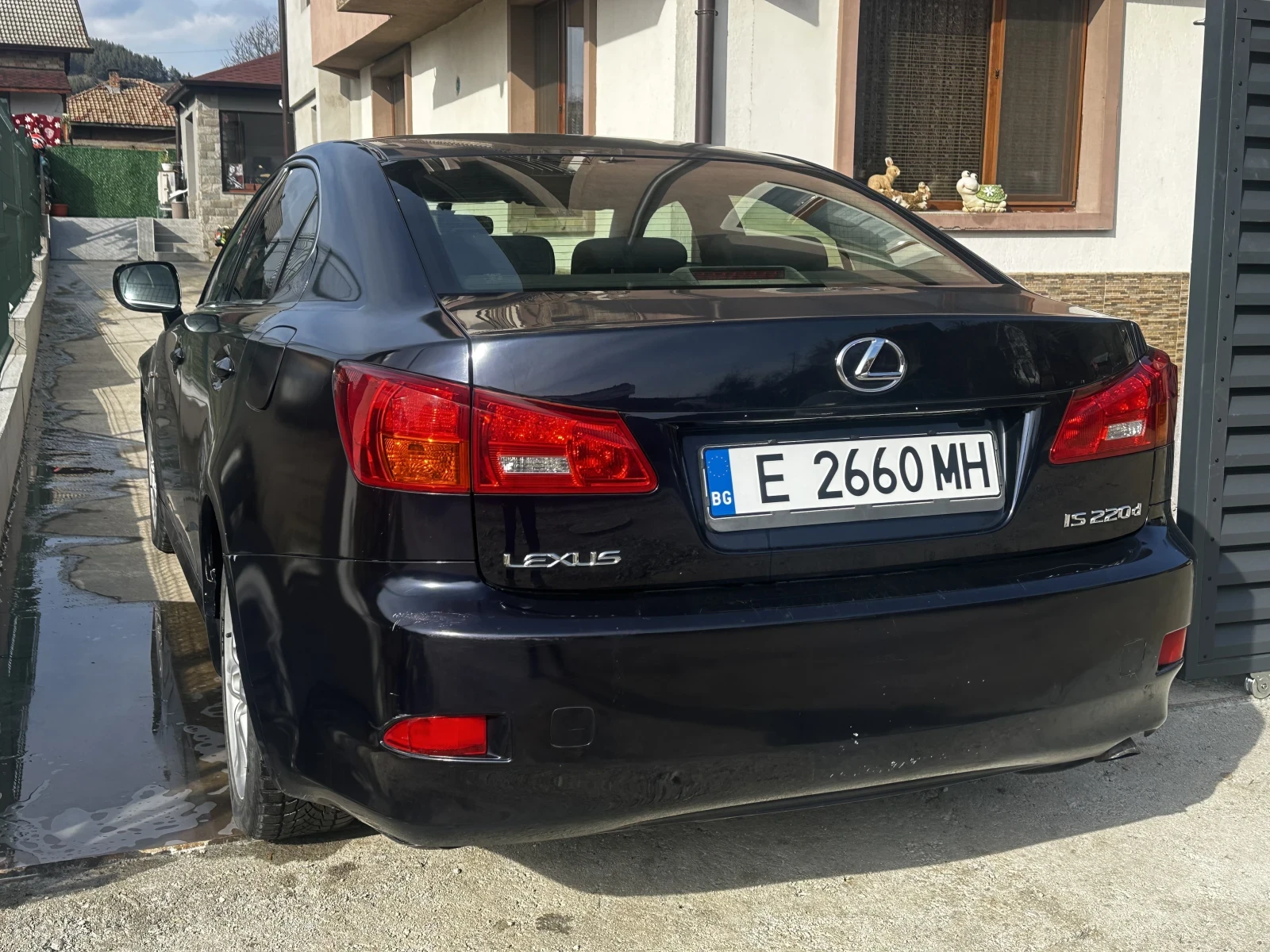 Lexus IS 220d 177 Коня, Дизел, снимка 4 - Автомобили и джипове - 53713167