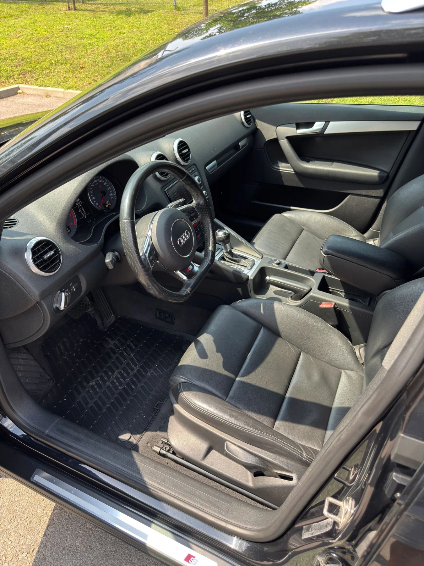 Audi A3 1.8 TFSI, снимка 9 - Автомобили и джипове - 53746604