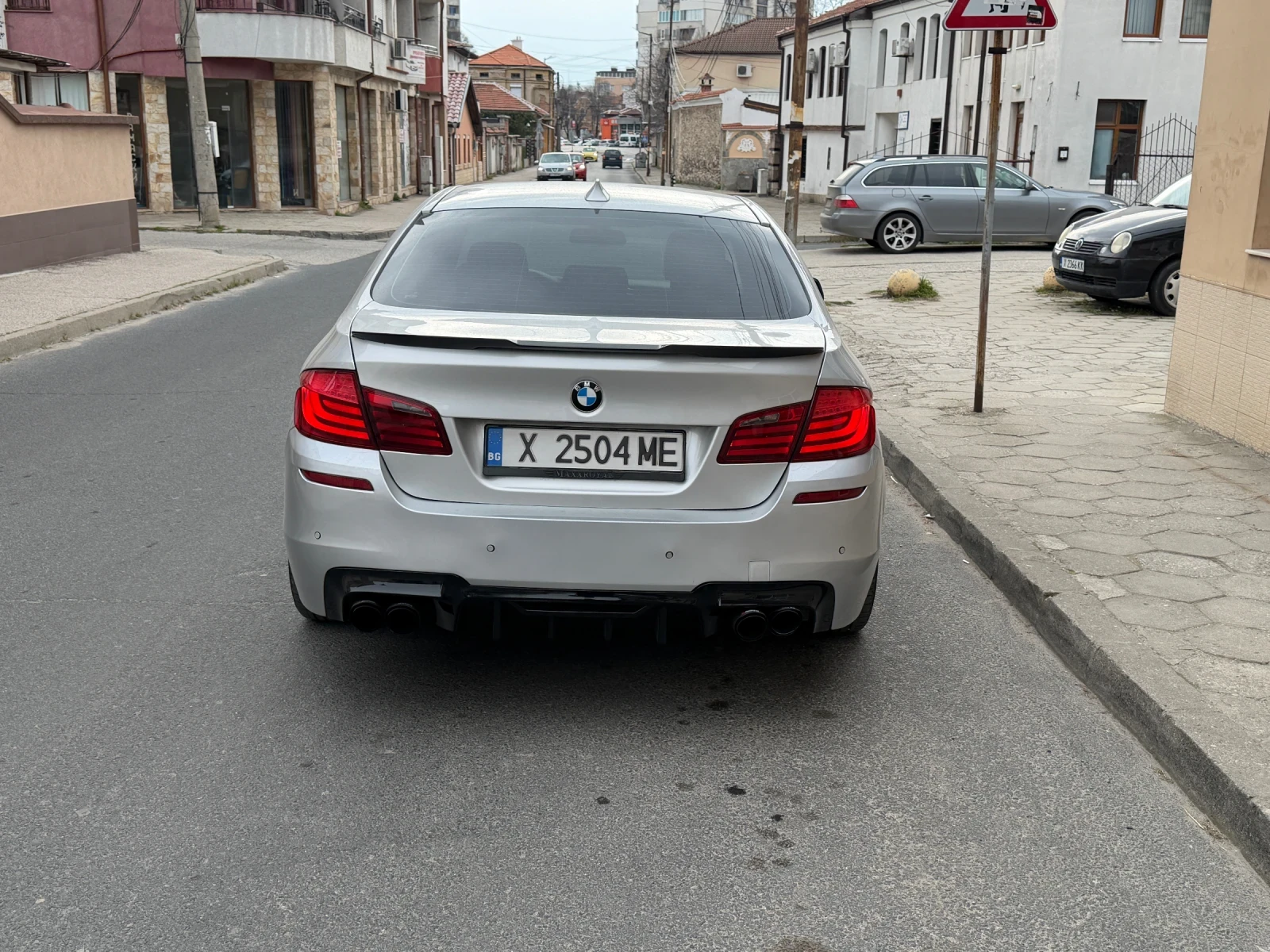 BMW 520 ДИЗЕЛ, ГОЛЯМА НАВИГАЦИЯ, ТОП! ЛИЗИНГ, снимка 3 - Автомобили и джипове - 53953625