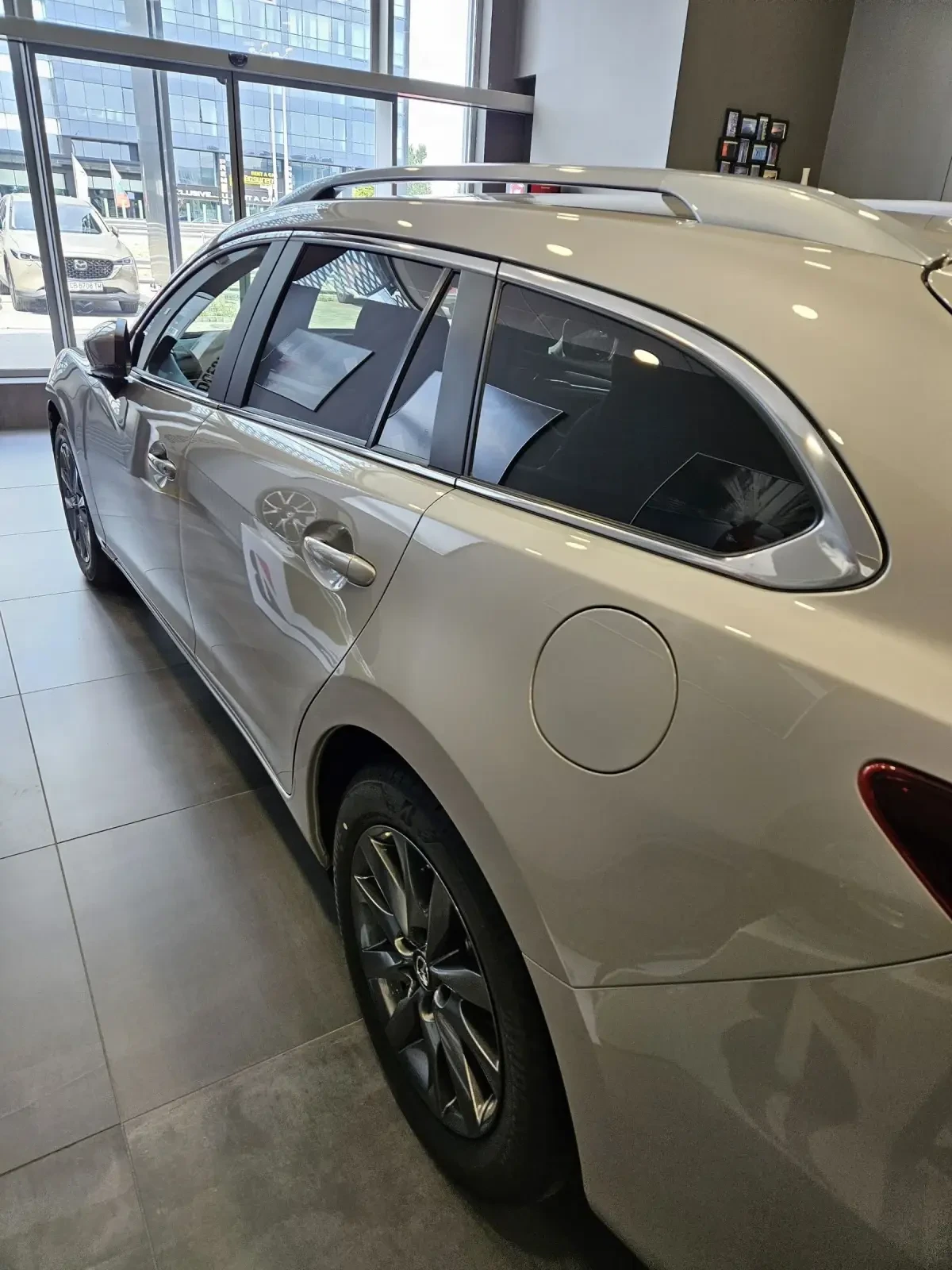 Mazda 6 2WD / Centre - Line, снимка 4 - Автомобили и джипове - 53973385